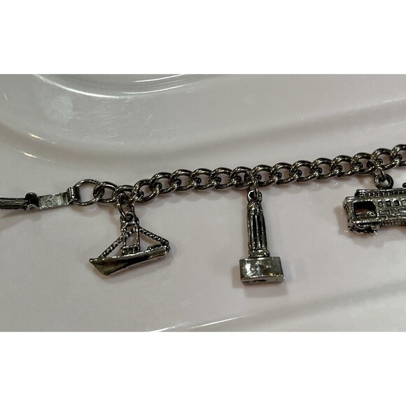 VTG San Francisco charm bracelet 6 charms 7" Long Collectable - Picture 2 of 8